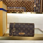 Louis Vuitton Wallet on Chain Lily M82509
