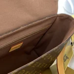 Louis Vuitton Christopher Messenger Bag Monogram M28115 - Image 10
