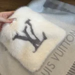 Louis Vuitton Monogram Fur Pocket Cashmere Stole - Image 11