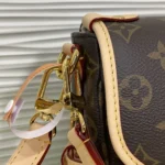 Louis Vuitton Monogram Mini Bag M46740 - Image 2