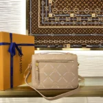 Louis Vuitton Pochette Metis MM Empreinte Couture M29497 - Image 2