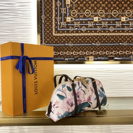 Replica Louis Vuitton Bags collection image
