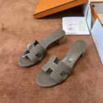 Hermès Oasis Heeled Sandal - Image 2