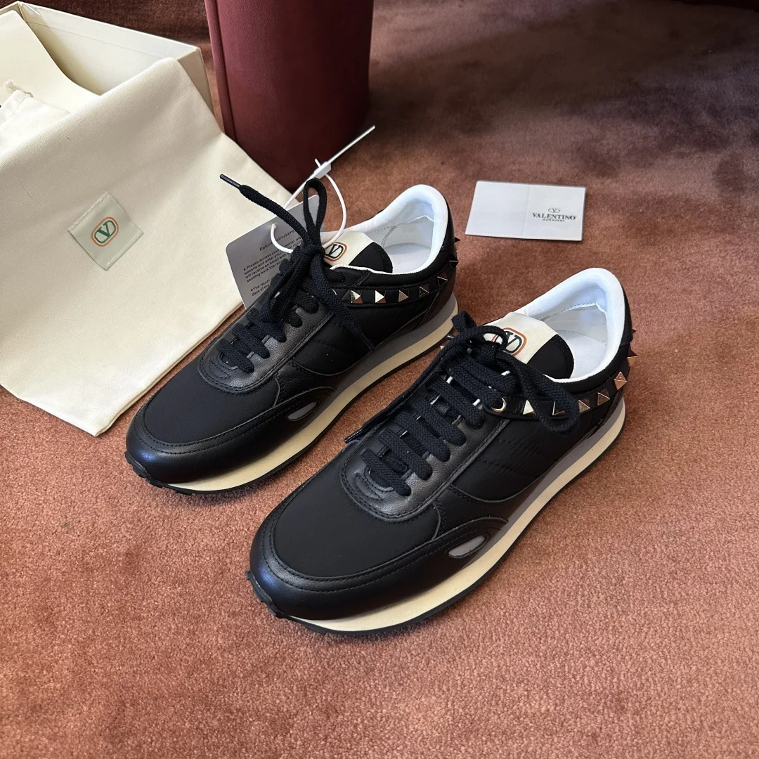 2-1431 Valentino Camouflage Sneaker - Image 1