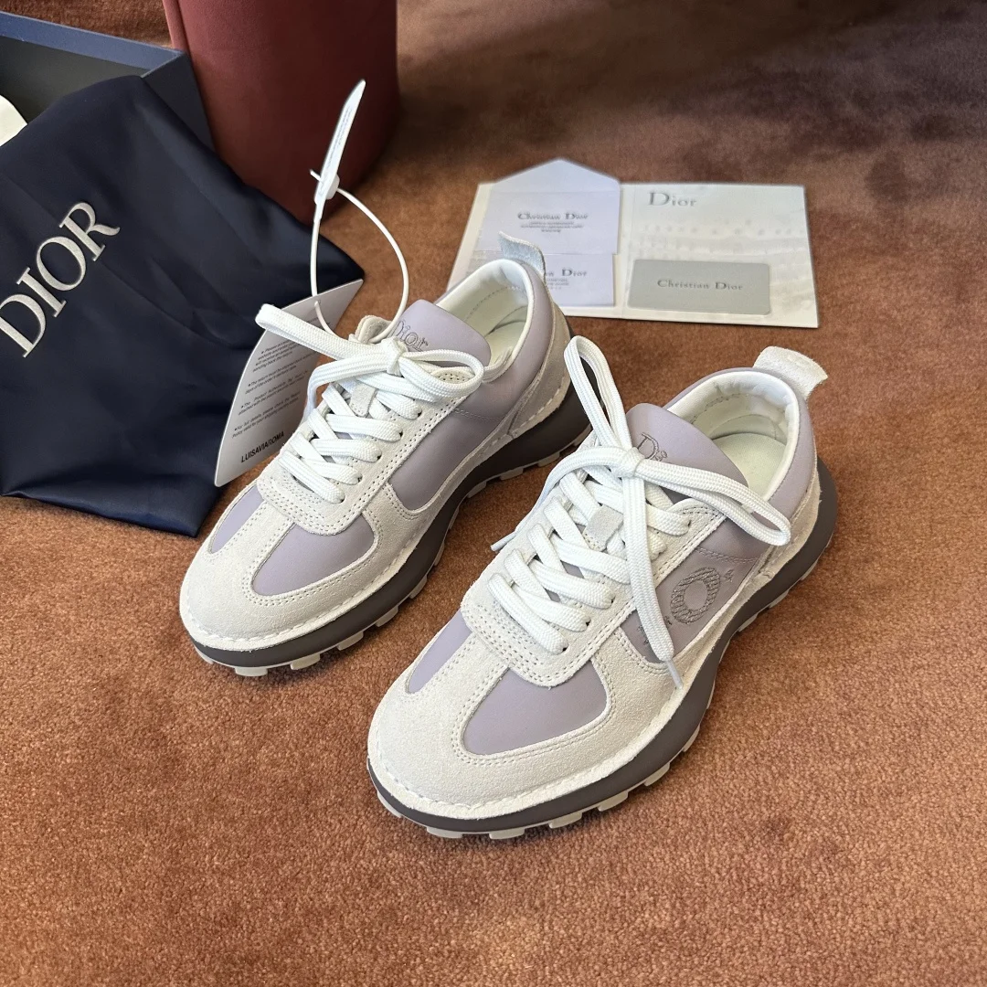 2-1437 Dior Squash Sneaker - Image 1