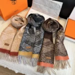 Hermès Chain Jacquard Reversible Lambswool Scarf - Image 2