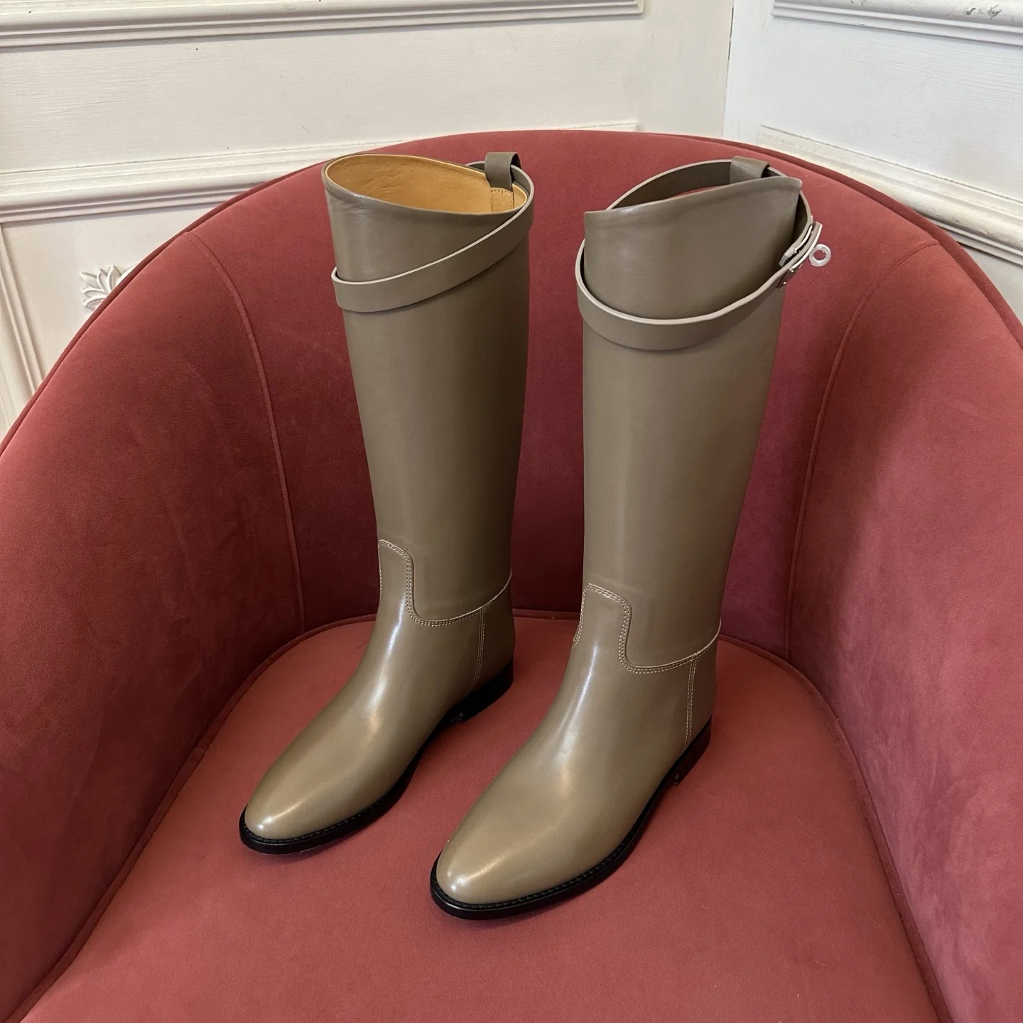 2-1600 Hermès Kelly Buckle Knee-High Boots - Image 1