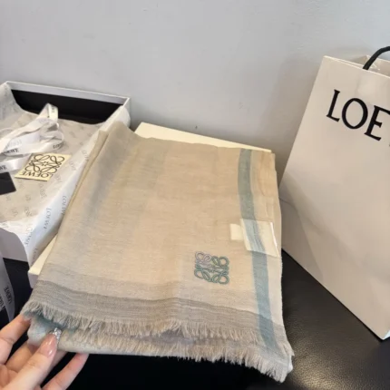 Replica Loewe collection image