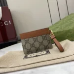 Gucci GG Emblem Card Holder 819121 - Image 2