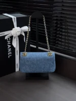 Chanel 26A Denim Classic Flap Bag 22cm - Image 2