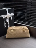 Chanel 26A Suede Chain Bowling Bag 32cm - Image 2