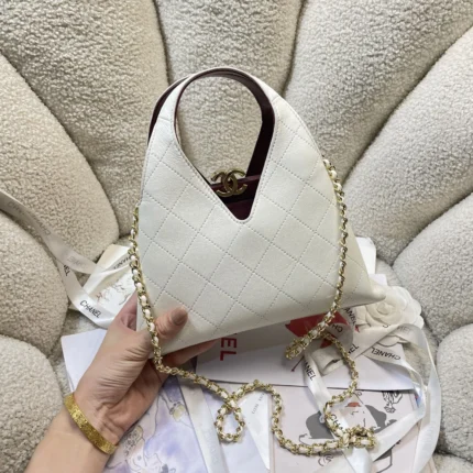 Replica Chanel collection image