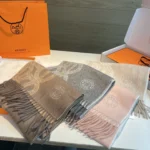 Hermes Chaine d'Ancre Double-Sided Lambswool Scarf 35x200cm - Image 2