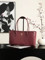 Chanel 26S Cerf Tote Bag Crocodile Embossed 39cm - Image 2