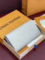 Louis Vuitton Sarah Wallet Monogram Empreinte Grey 19cm - Image 2