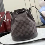 Gucci Generation GG Canvas Bucket Bag 21cm - Image 2