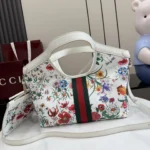 Gucci Giglio Flora Print Tote Bag with Pouch - Image 2