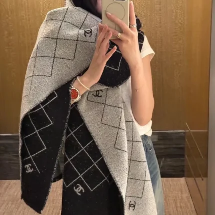 Fendi Fendi FF Diagonal Hooded Poncho 140x140cm product photo