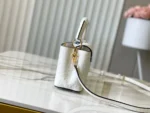 Louis Vuitton Capucines Mini White Ostrich Crystal LV Bag 22cm - Image 2