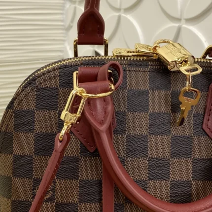 Replica Louis Vuitton Bags collection image