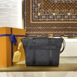Louis Vuitton Christopher Messenger Bag M28324 - Image 2