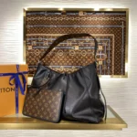 Louis Vuitton Carryall Dark MM Black M25143 - Image 2