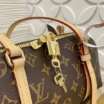 Louis Vuitton Squire East West Monogram M28953 - Image 2