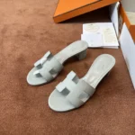 Hermès Oasis Heeled Sandal - Image 2