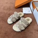 Hermès Chypre Shearling Sandal - Image 2