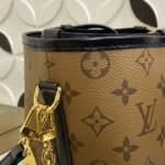 Louis Vuitton Monogram Cube Bag M82885 - Image 3