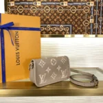 Louis Vuitton Monogram Empreinte Pochette M83300 - Image 3