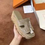 Hermès Eze 30 Sandal - Image 3