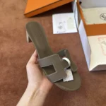 Hermès Oasis Heeled Sandal - Image 3