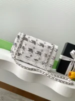 Chanel CF Sequined SO Handbag 21cm - Image 3