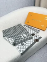 Louis Vuitton Petit Damier Knit Wool Scarf - Image 3
