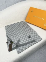 Louis Vuitton Petit Damier Knit Wool Scarf - Image 3