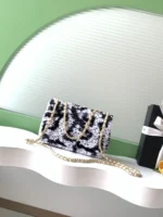 Chanel CF Sequined SO Handbag 21cm - Image 3