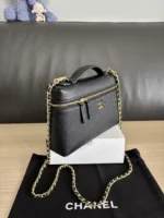 Chanel Vanity Case with Chain Medium 23cm - Image 3