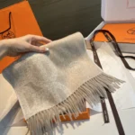 Hermes Chaine d'Ancre Double-Sided Lambswool Scarf 35x200cm - Image 3