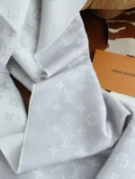 Louis Vuitton Monogram Wool Cashmere Shawl 60x200cm - Image 3