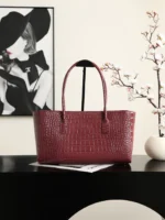 Chanel 26S Cerf Tote Bag Crocodile Embossed 39cm - Image 3