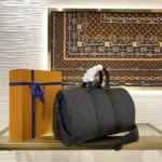 Louis Vuitton Keepall Bandouliere 35 Taurillon Black M22765 - Image 3
