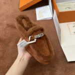 Hermès Kelly Shearling Mule - Image 3