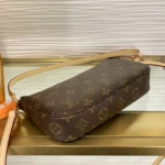 Louis Vuitton Pochette Monogram M40712 - Image 4
