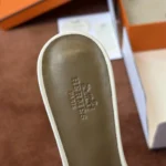 Hermès Oasis Heeled Sandal - Image 4