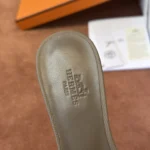 Hermès Oasis Heeled Sandal - Image 4