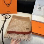Hermès Chain Jacquard Reversible Lambswool Scarf - Image 4