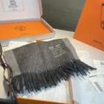 Hermès H Logo Reversible Lambswool Scarf - Image 3