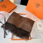 Hermès Reversible Cashmere Scarf - Image 3