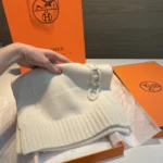 Hermès Chaîne d'Ancre Knit Cashmere Scarf - Image 3